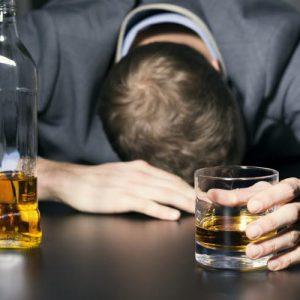 Запойный алкоголизм: симптомы и их лечение
