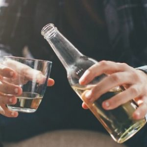 Избавьтесь от Алкогольной Зависимости с Помощью Кодирования